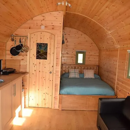 The Hobbit House On The Isle Of Skye Apartment Breakish Exterior photo