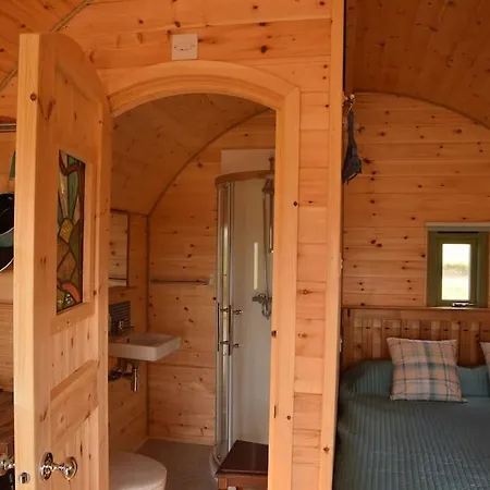 The Hobbit House On The Isle Of Skye Apartment Breakish Exterior photo
